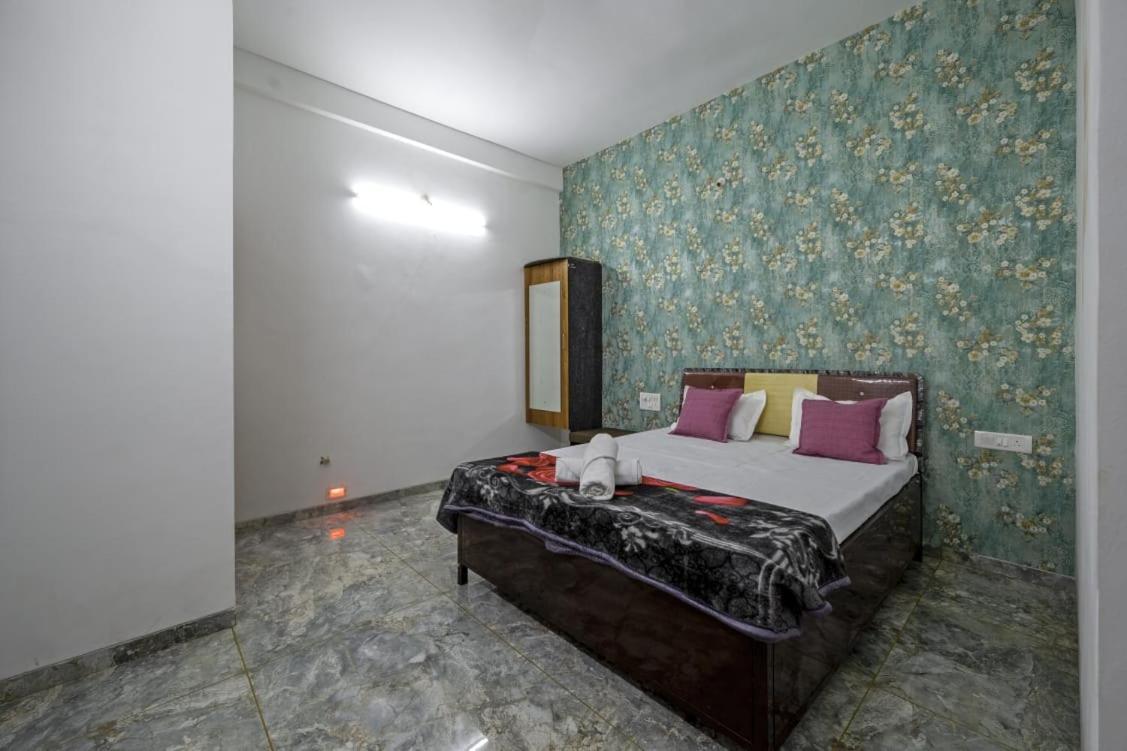Fun Square Villa Лонавала Экстерьер фото